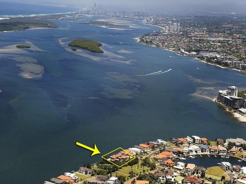 3 Sir Lancelot Close, Paradise Point QLD 4216