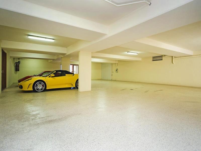 3 Sir Lancelot Close, Paradise Point QLD 4216