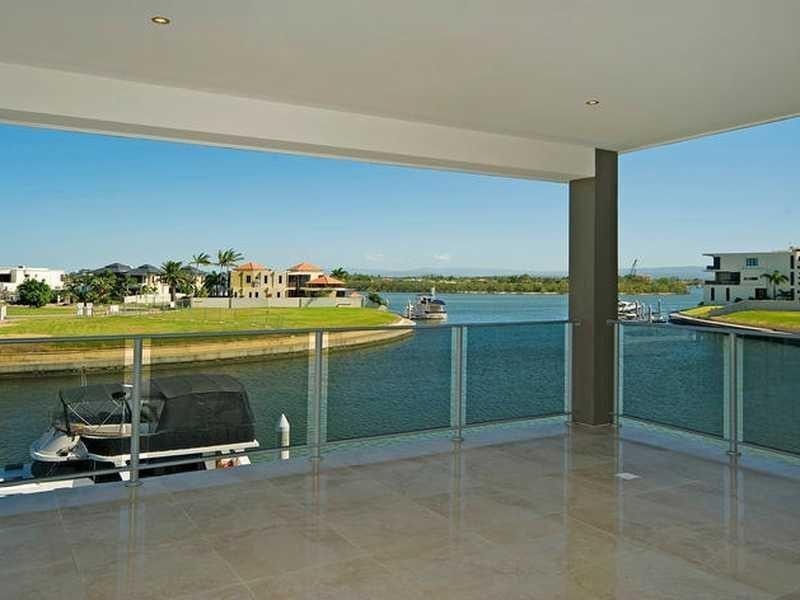 Paradise Point QLD 4216
