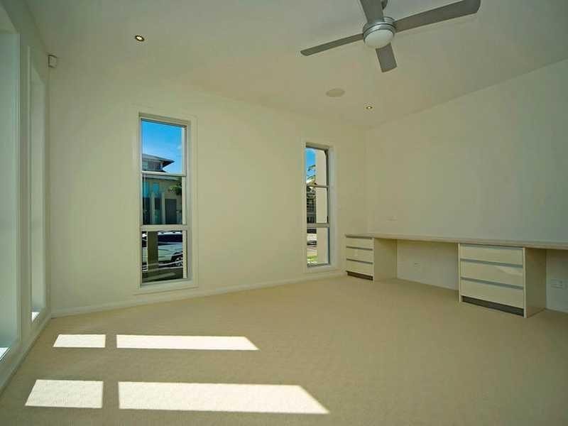 Paradise Point QLD 4216