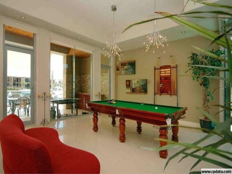 Paradise Point QLD 4216