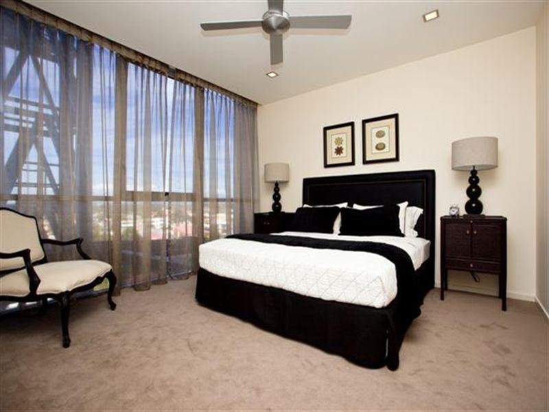 34 Scarborough Street, Southport QLD 4215