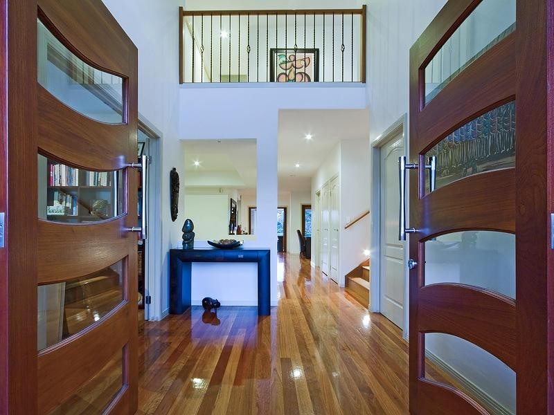 13 La Spezia Court, Isle Of Capri QLD 4217