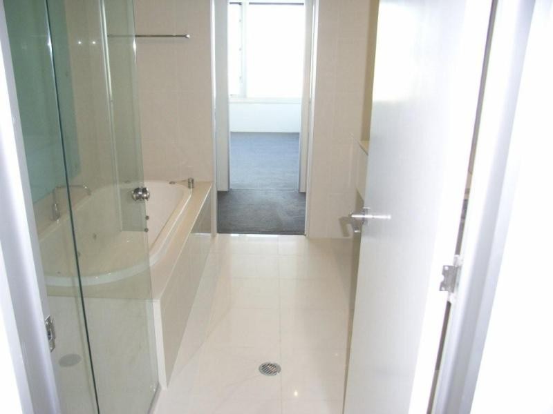 9 Hamilton Avenue – Q1, Surfers Paradise QLD 4217