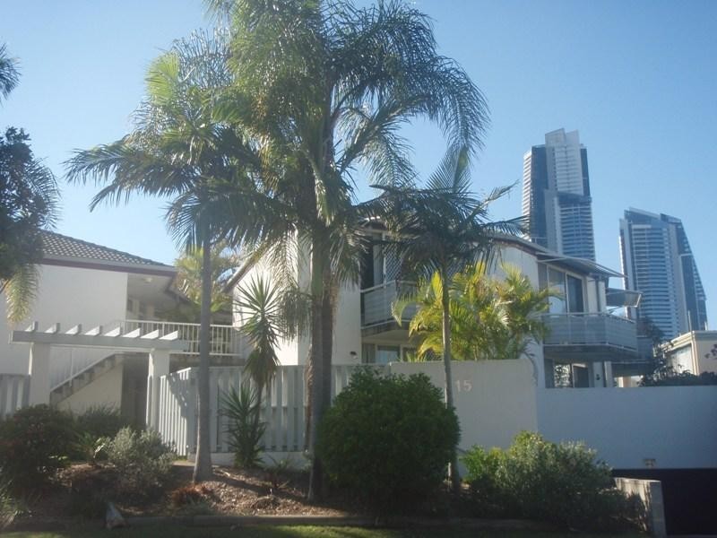 15 Weemala Street, Surfers Paradise QLD 4217