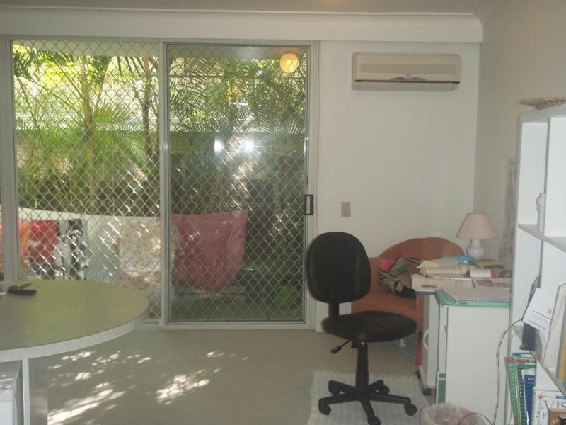 15 Weemala Street, Surfers Paradise QLD 4217