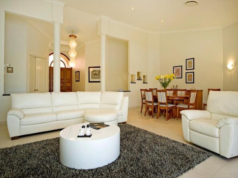 18 Champagne Boulevard, Hope Island QLD 4212