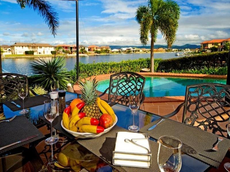 18 Champagne Boulevard, Hope Island QLD 4212