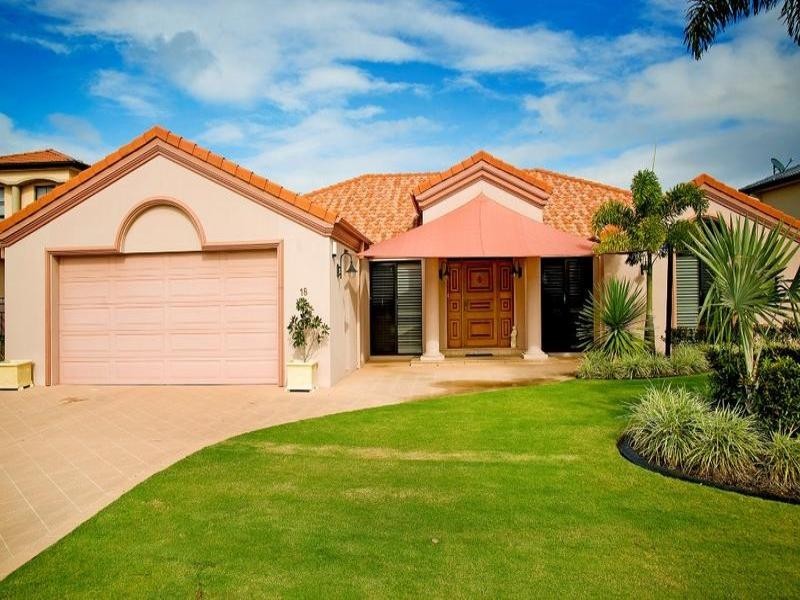 18 Champagne Boulevard, Hope Island QLD 4212