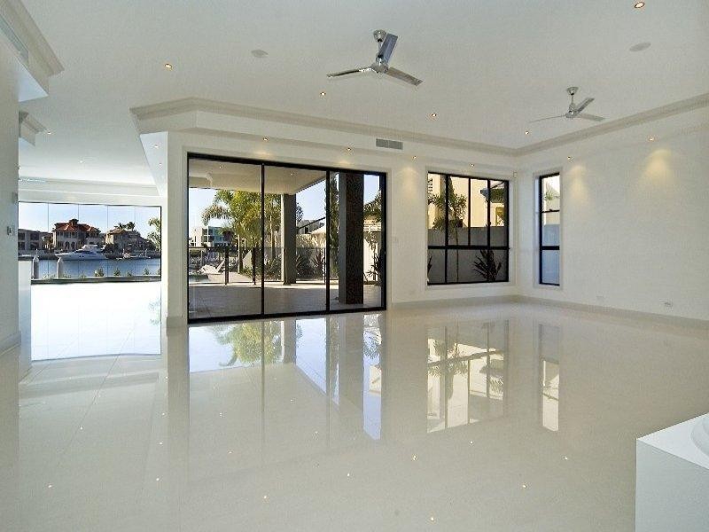 Paradise Point QLD 4216