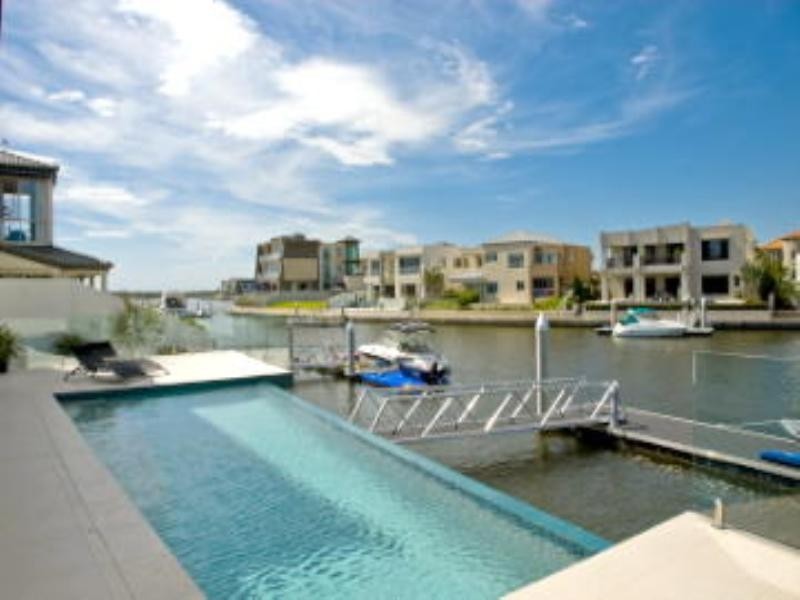 Paradise Point QLD 4216