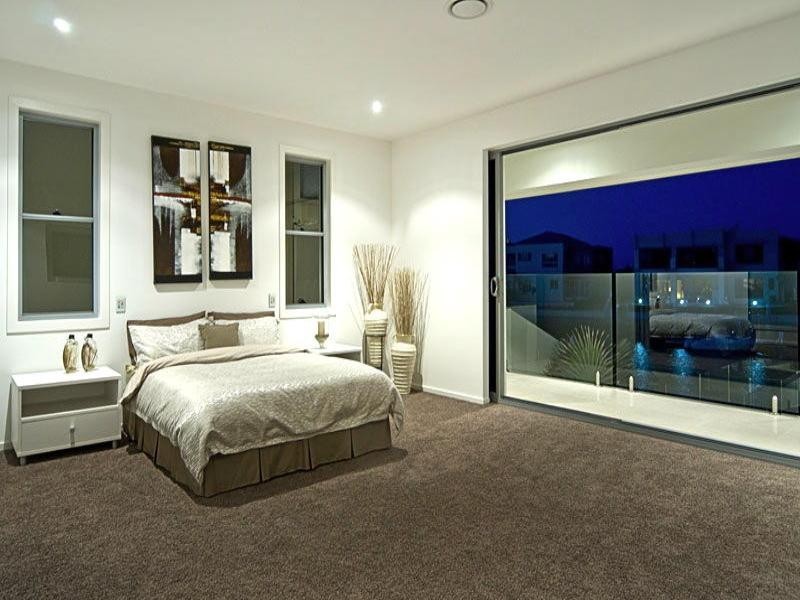 Paradise Point QLD 4216