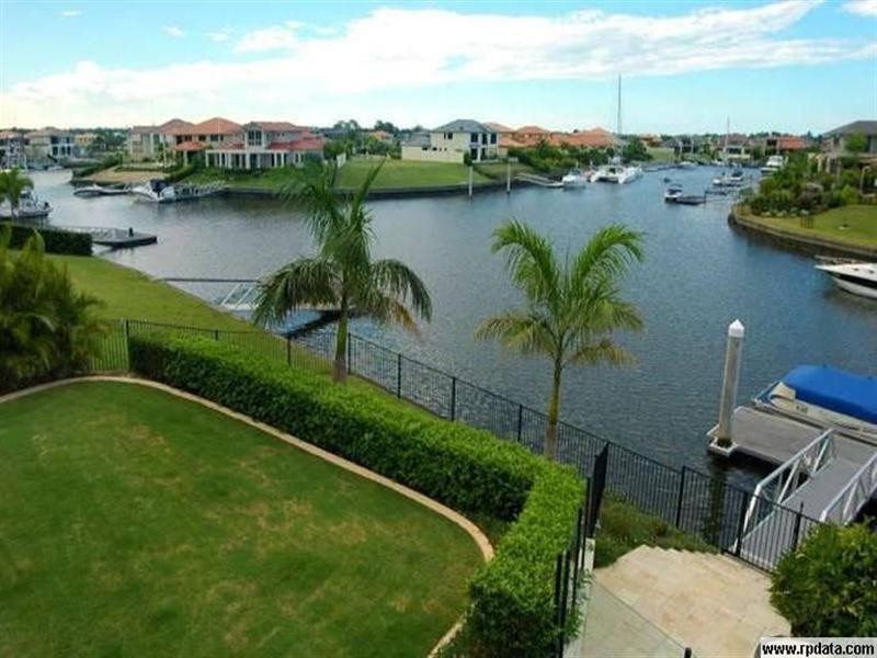 Hope Island QLD 4212