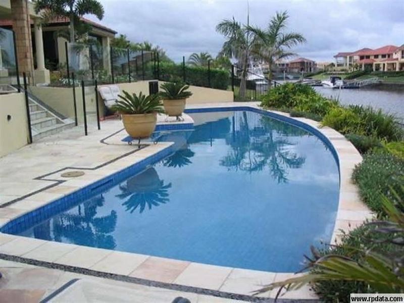 Hope Island QLD 4212