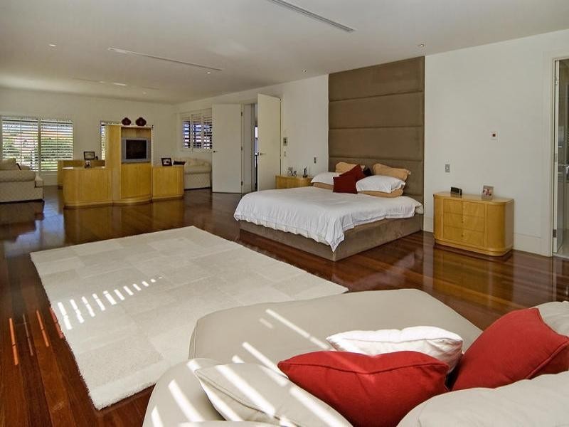 1133 Beechwood Drive, Hope Island QLD 4212