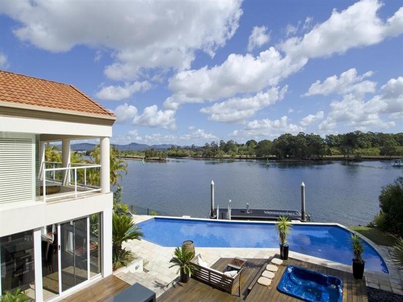 1008 Rosebank Way, Hope Island QLD 4212