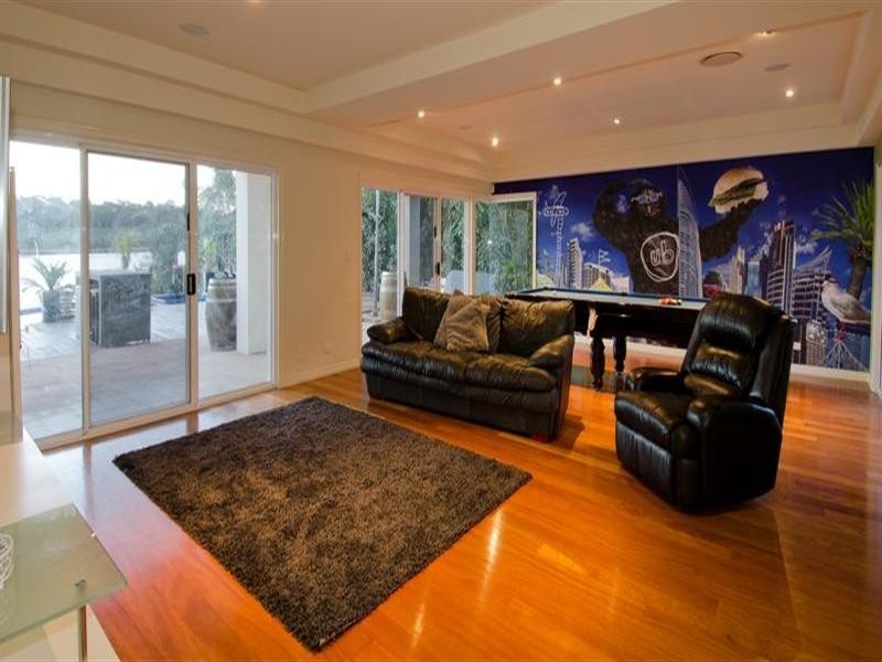 1008 Rosebank Way, Hope Island QLD 4212