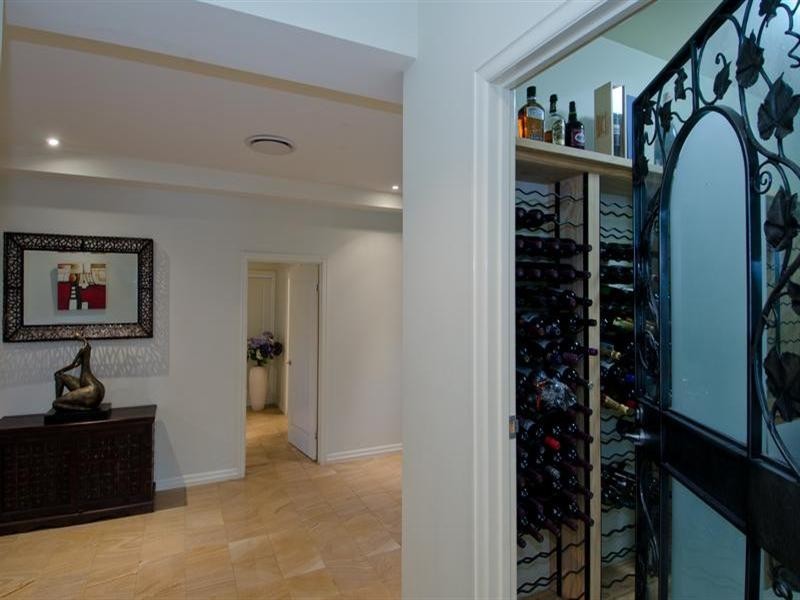 1008 Rosebank Way, Hope Island QLD 4212