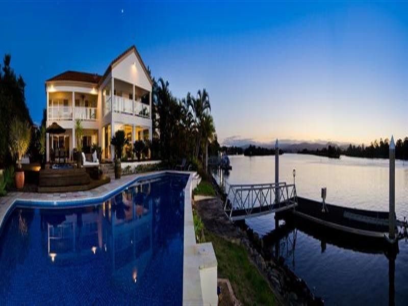 1008 Rosebank Way, Hope Island QLD 4212