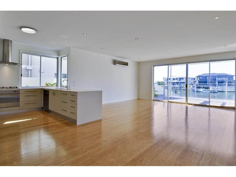 1/33 Compass Drive, Harbour Quays, Biggera Waters QLD 4216