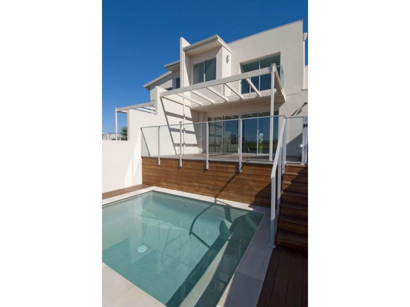 1/33 Compass Drive, Harbour Quays, Biggera Waters QLD 4216