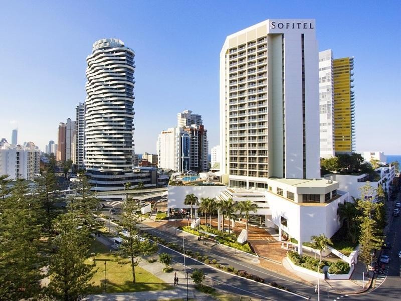 2685 Gold Coast Highway, Broadbeach QLD 4218