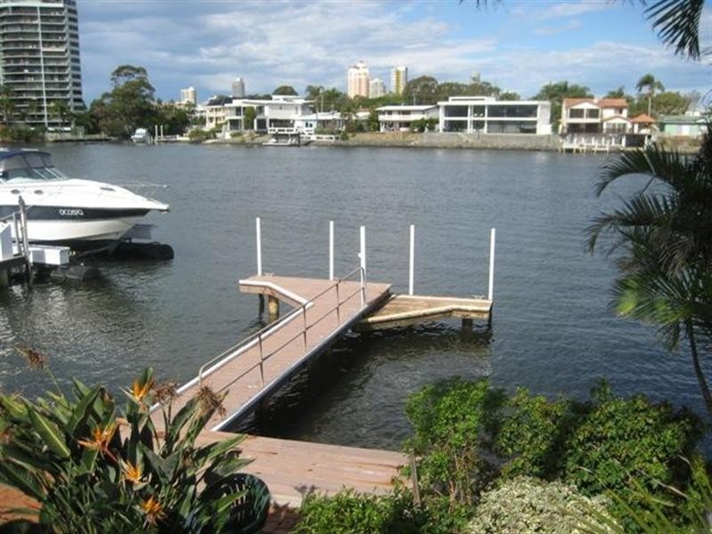 Isle Of Capri QLD 4217