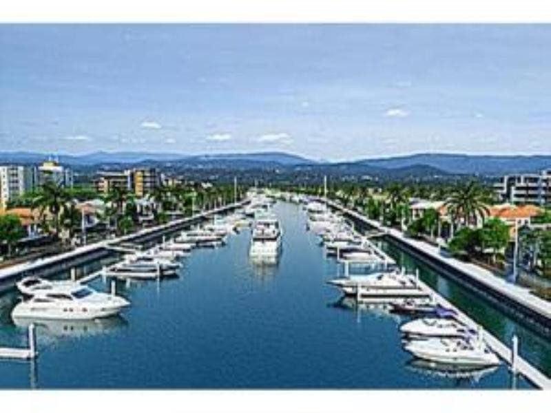 64-66 Sickle Avenue, Hope Island QLD 4212