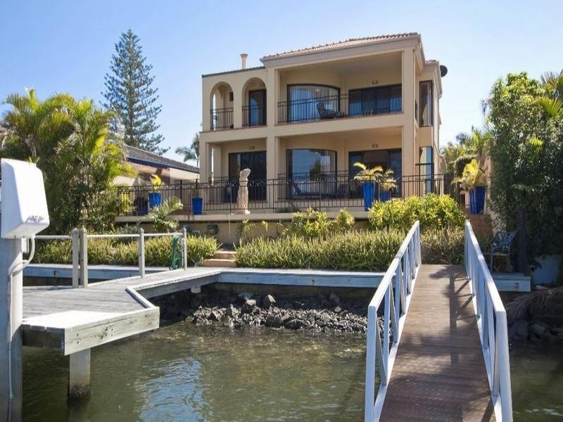 Isle Of Capri QLD 4217