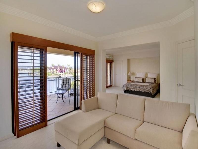 Isle Of Capri QLD 4217