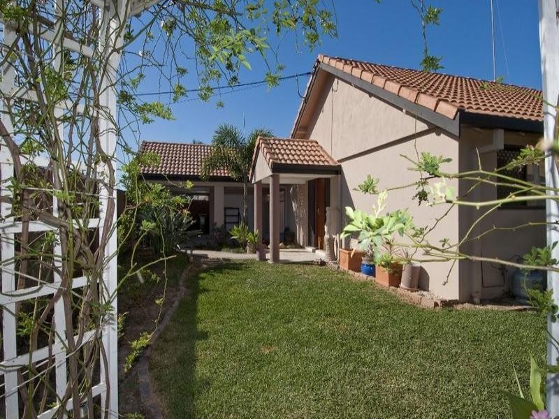 3 Wildwood Court, Surfers Paradise QLD 4217