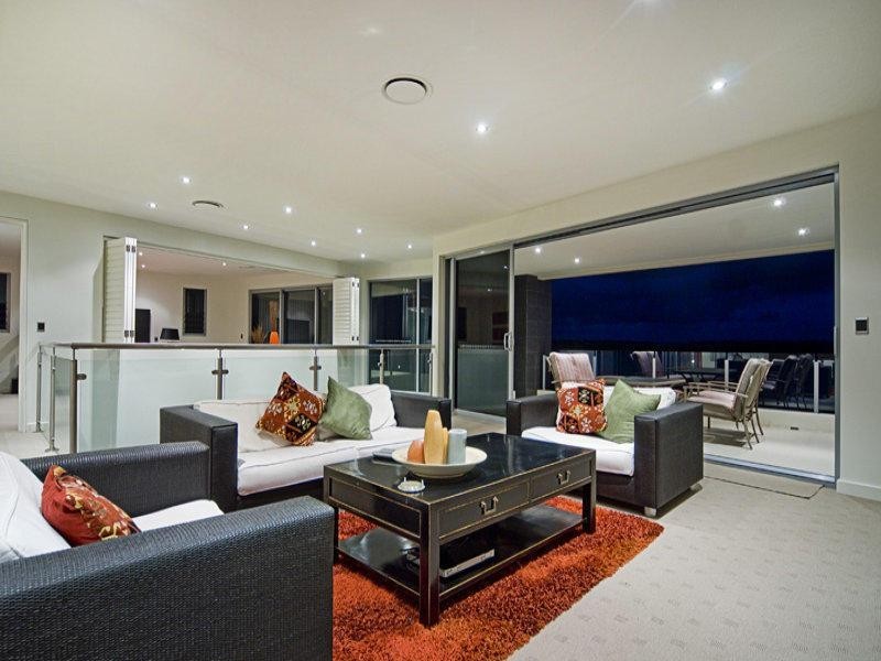 Paradise Point QLD 4216