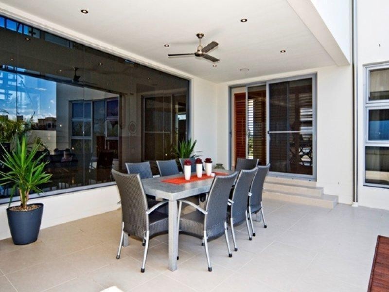 Paradise Point QLD 4216