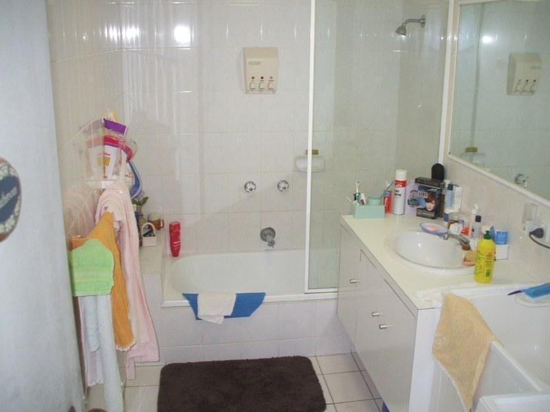 Broadbeach QLD 4218
