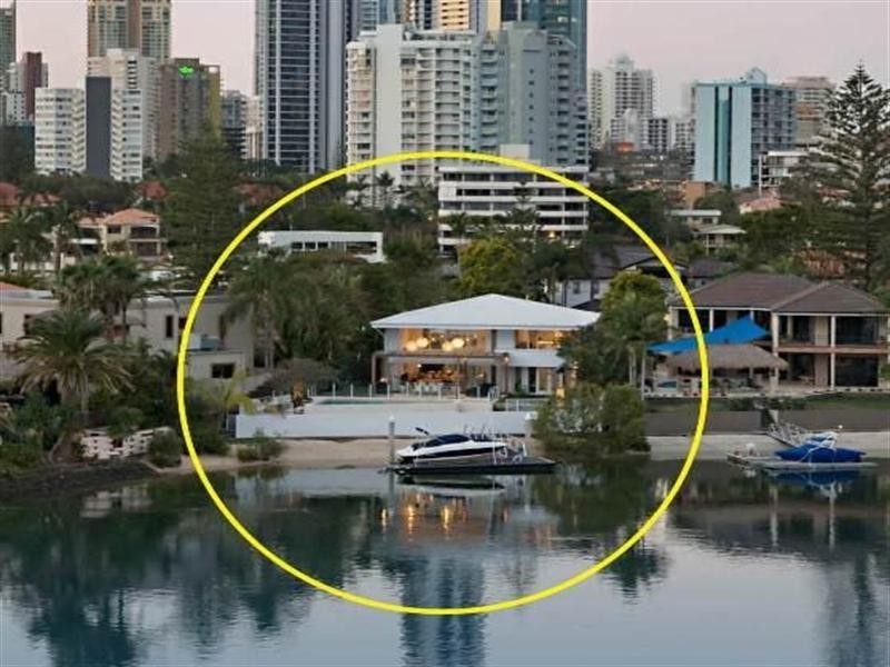 32 Naples Avenue, Isle Of Capri QLD 4217