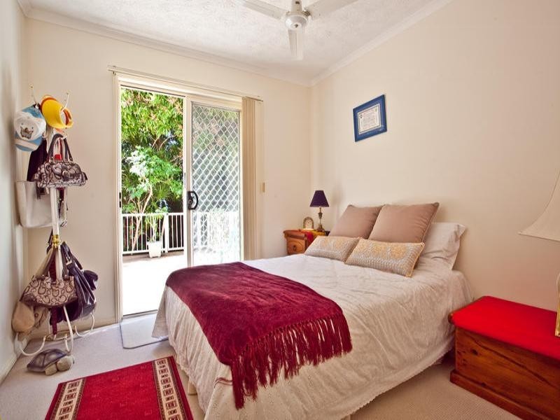 Chevron Island QLD 4217