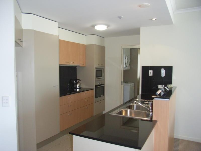 21 Cypress Avenue, Surfers Paradise QLD 4217