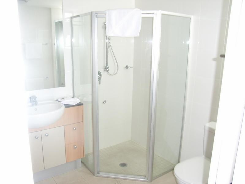 21 Cypress Avenue, Surfers Paradise QLD 4217