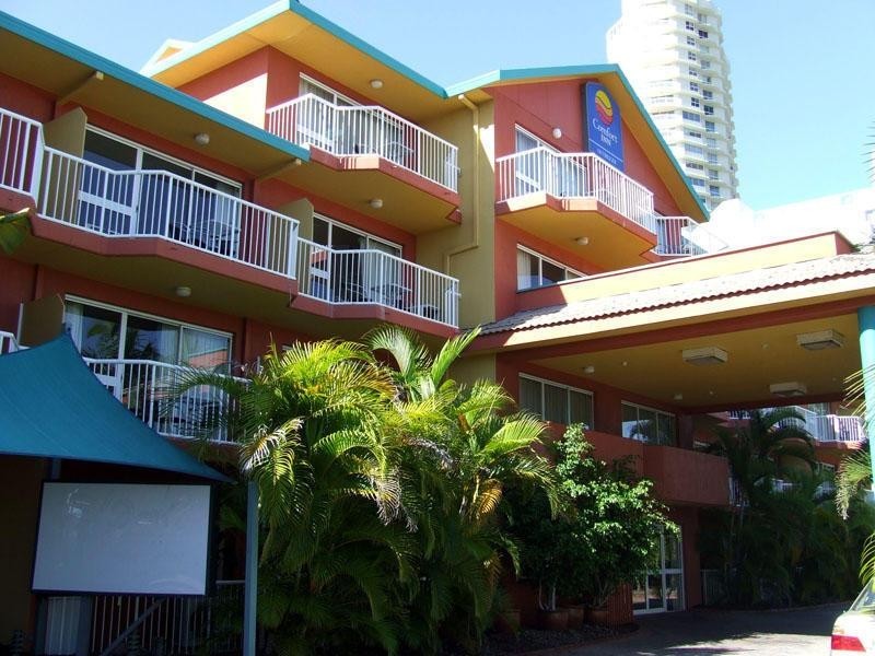 2007 Gold Coast Highway, Miami QLD 4220