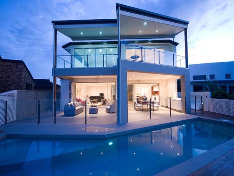 Broadbeach Waters QLD 4218