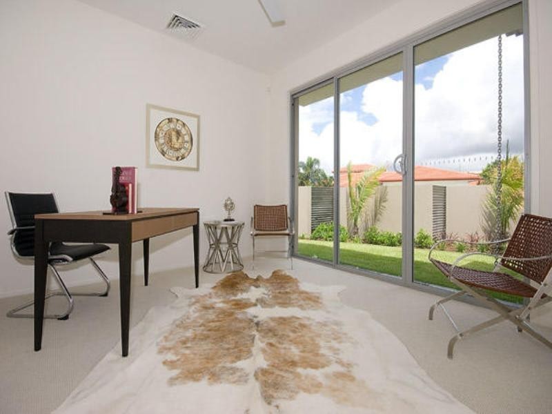 Broadbeach Waters QLD 4218