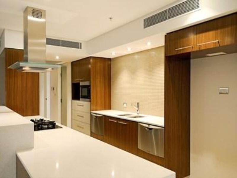 1,3, 20-24 Milan, Hughes Avenue, Main Beach QLD 4217