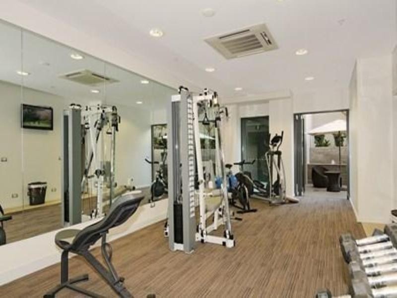 1,3, 20-24 Milan, Hughes Avenue, Main Beach QLD 4217