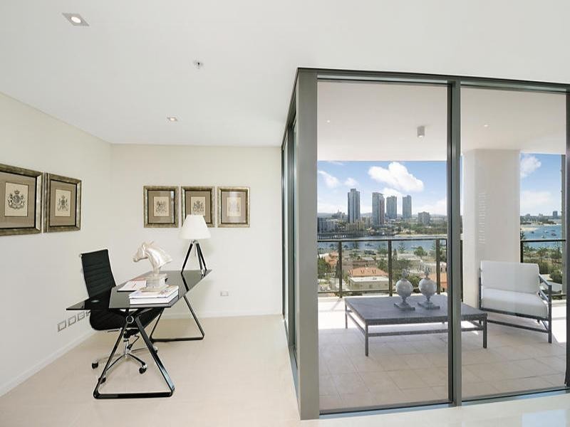 1,3, 20-24 Milan, Hughes Avenue, Main Beach QLD 4217