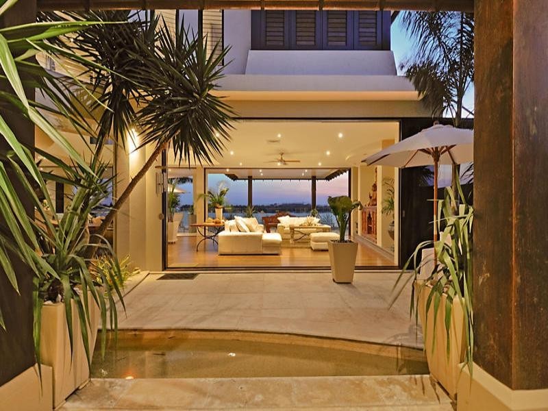 Paradise Point QLD 4216