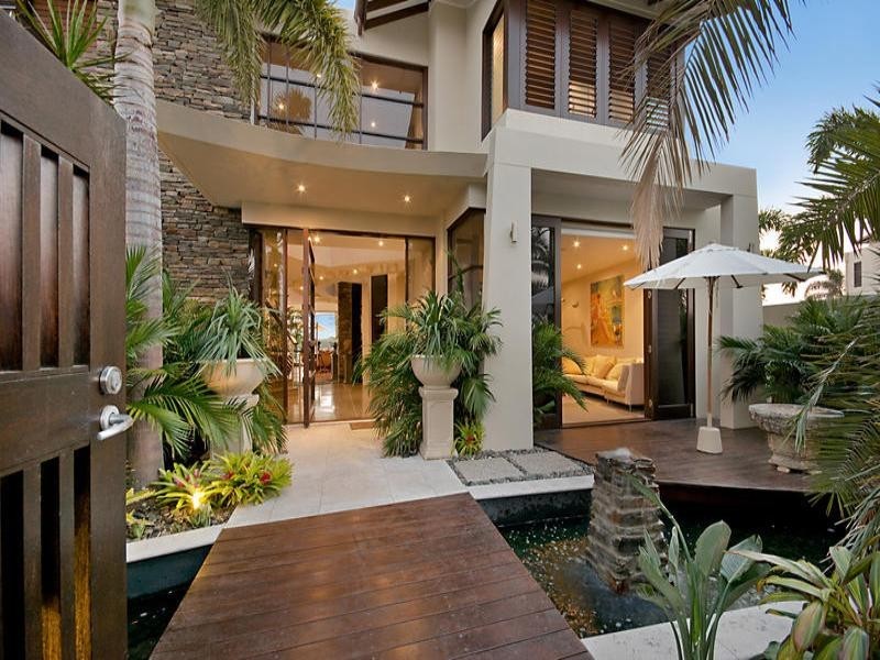 Paradise Point QLD 4216