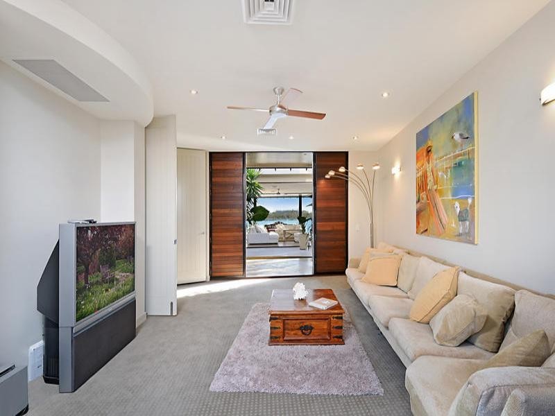 Paradise Point QLD 4216