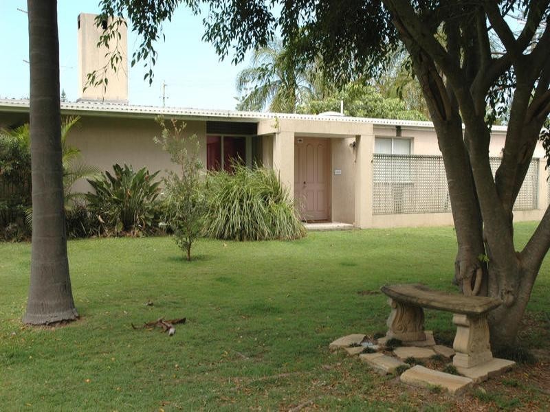 13 The Corso, Isle Of Capri QLD 4217