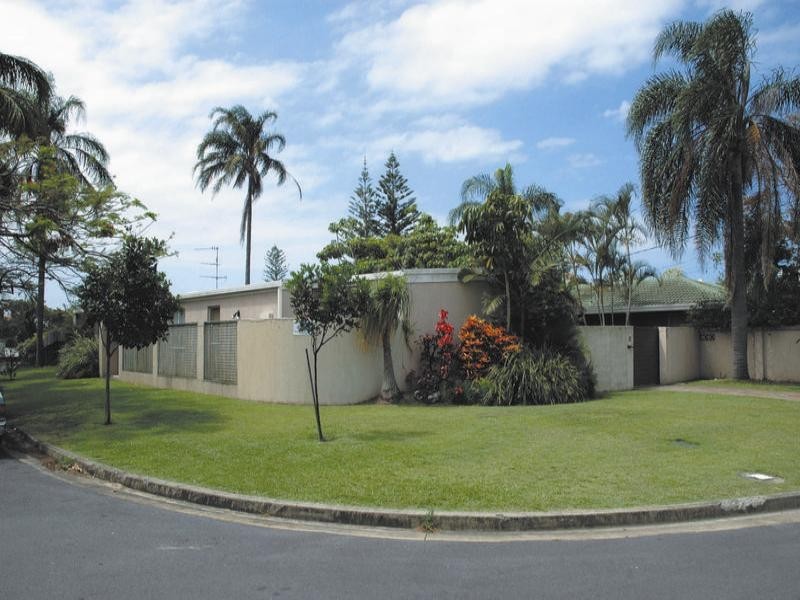 13 The Corso, Isle Of Capri QLD 4217