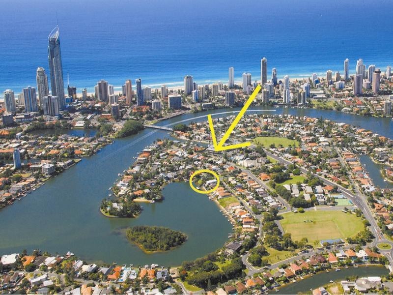 13 The Corso, Isle Of Capri QLD 4217